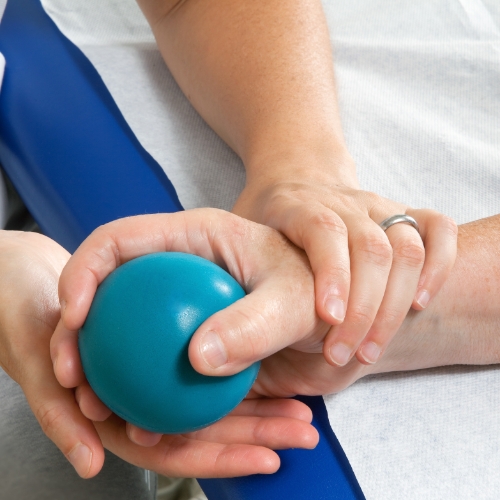 physical-therapy-clinic-hand-pain-relief-peak-physical-therapy-&-sports-rehabilitation-michael-commons-williamsburg-va